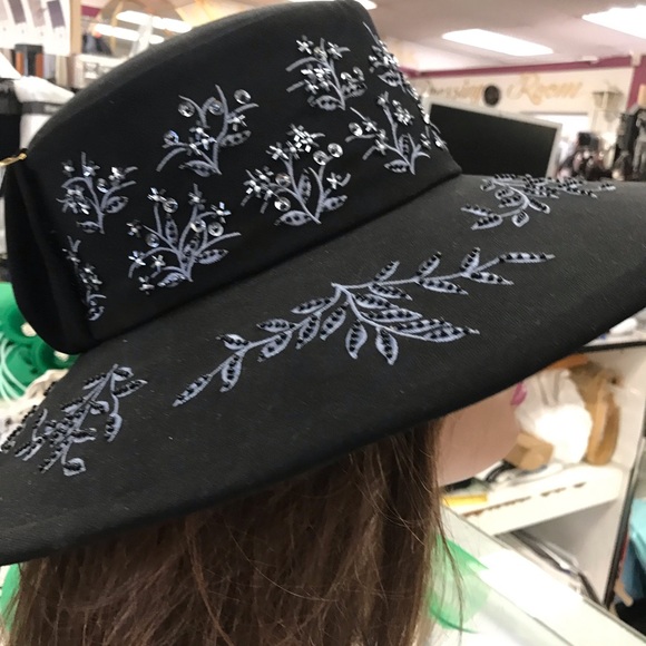 Wide brim Navy and grey small bead trim - Picture 2 of 5